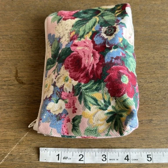 Vintage Women’s Canvas Cosmetic Bags Set of 3. Claire Floral Print. Waterproof. - Picture 9 of 13